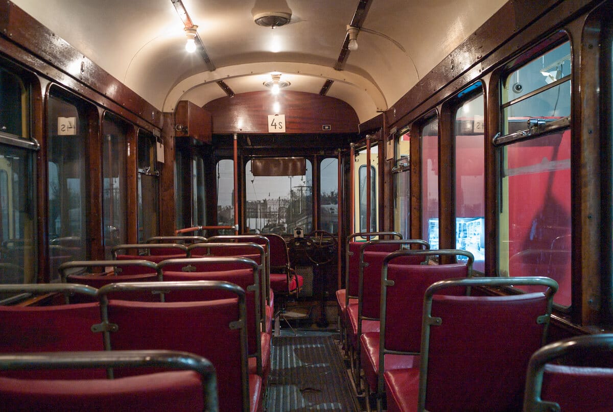 Interior d'un tramvia antic a Hèlsinki