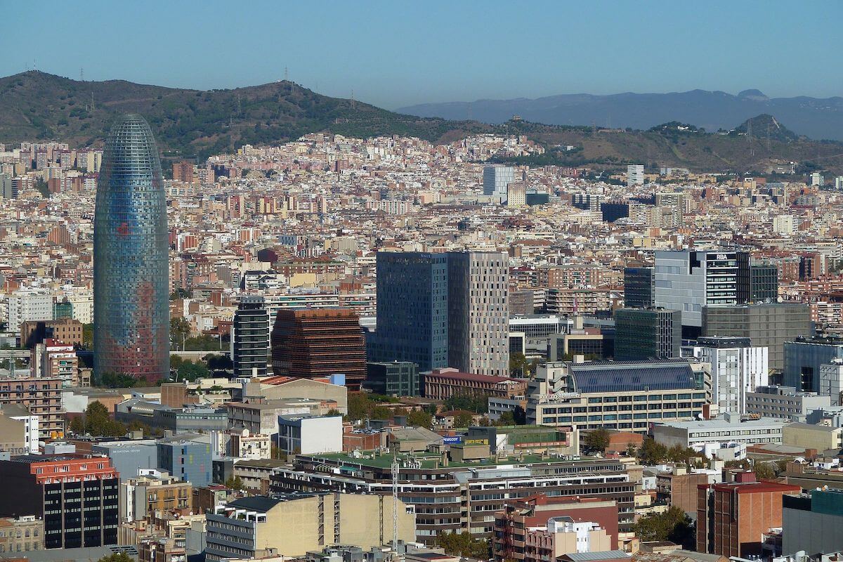 CaixaBank instalará un polo tecnológico en Barcelona